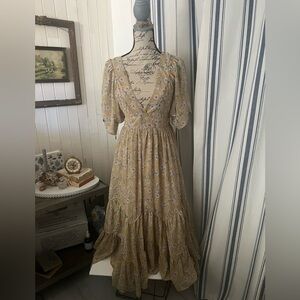 Romantic midi/maxi dress!